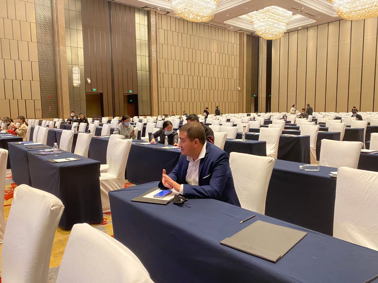 亲历亚马逊全球店义乌招商会：解锁跨境新机遇  Firsthand Experience at Amazon Global Store Yiwu Investment Promotion Conference: Unlocking New Cross-Border Opportunities
