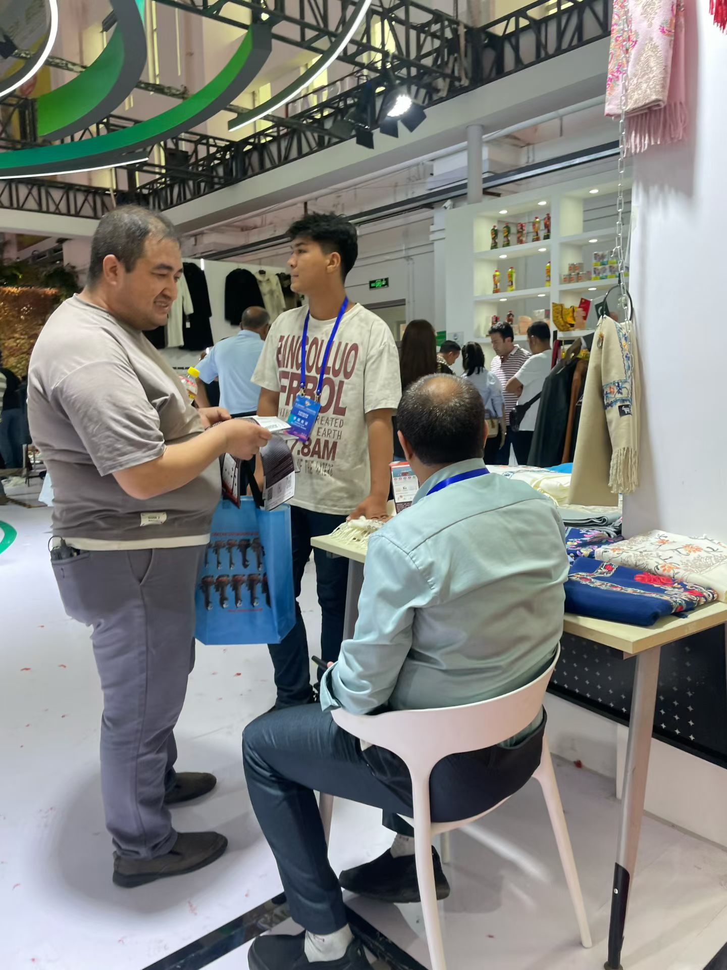 Silk Road Gala Builds Bridges: WorldHub Platform Makes Debut at Kashgar Central Asia Expo